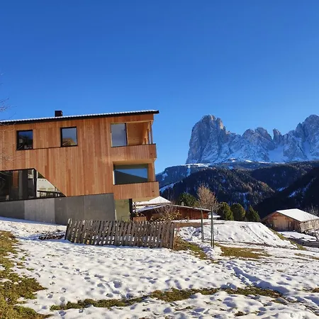 Emilia * Ortisei
